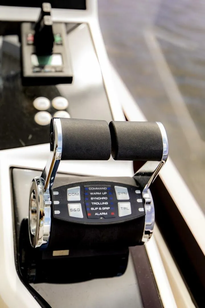 Slide: The Image of Sunseeker Manhattan 2021 - 70