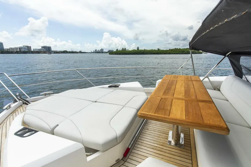 Slide: The Image of Sunseeker Manhattan 2021 - 84