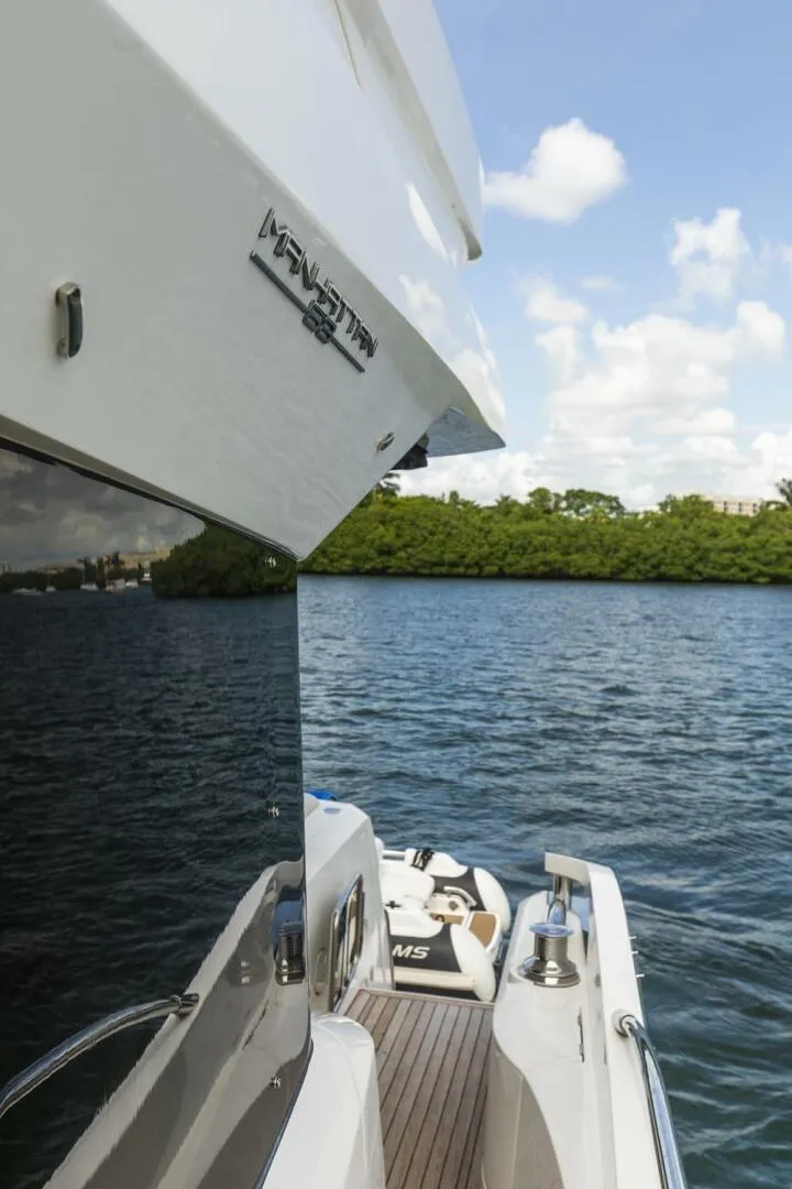 Slide: The Image of Sunseeker Manhattan 2021 - 97