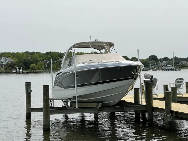 The Image of Formula 310 Bowrider 2016 - 0