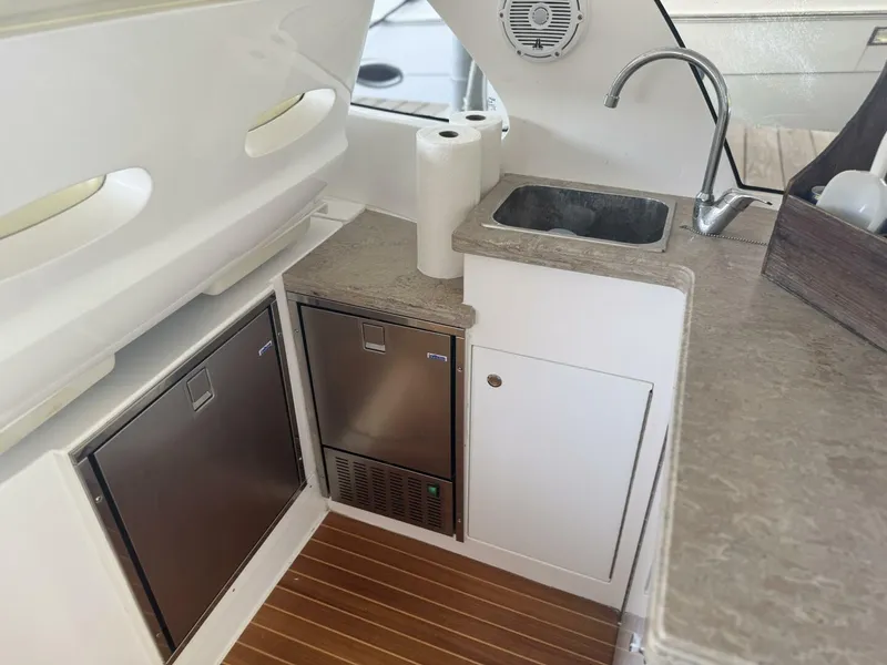 Slide: The Image of Intrepid 475 Sport yacht wheel house 2012 - 30