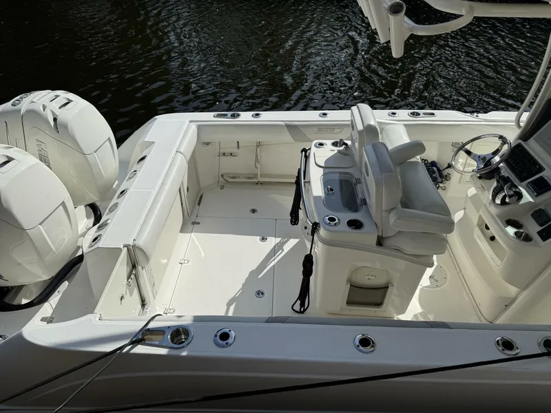 Slide: The Image of Boston Whaler 280 Outrage 2016 - 24
