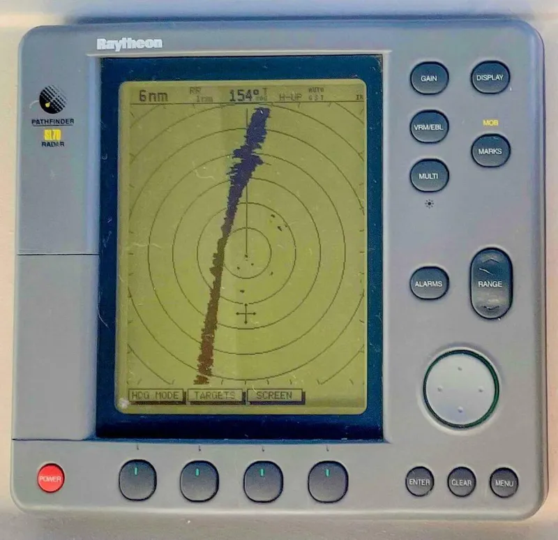 Slide: The Image of Cruisers 3575 Esprit 1998 - 17