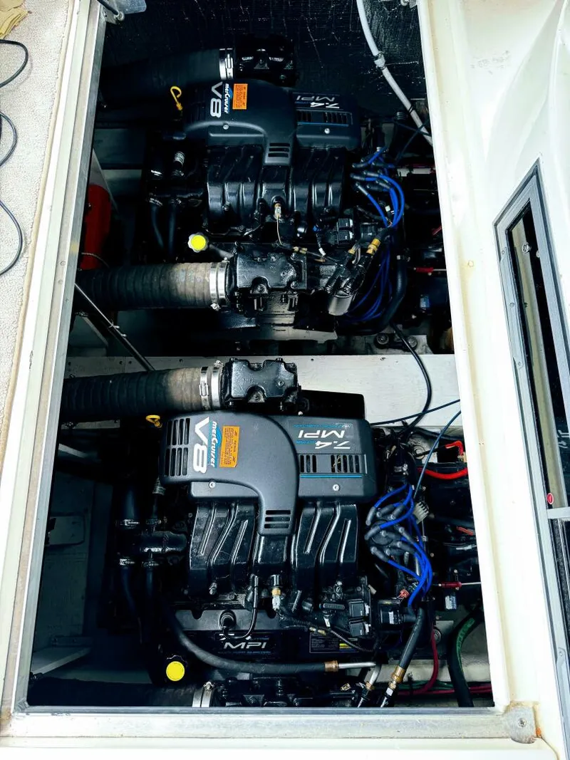 Slide: The Image of Cruisers 3575 Esprit 1998 - 37