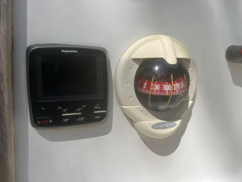Slide: The Image of J Boats J/35 1984 - 17