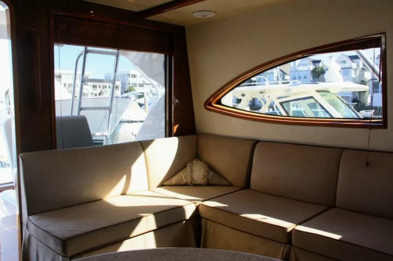 Slide: The Image of Bertram 390 Convertible 2003 - 16