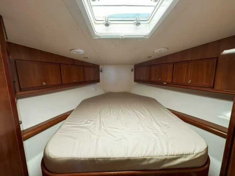 Slide: The Image of Bertram 390 Convertible 2003 - 18