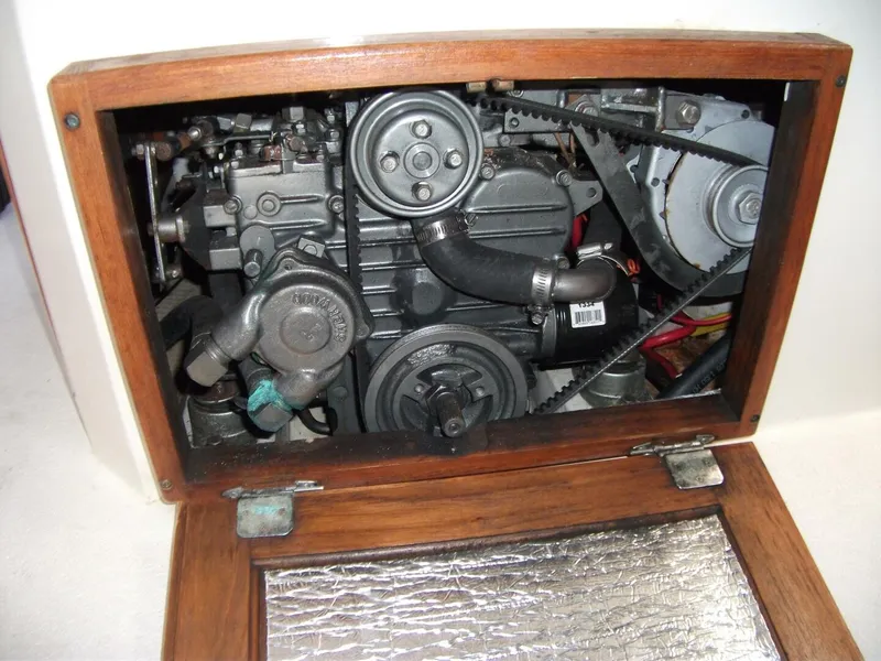 Slide: The Image of Catalina MKII 1992 - 23