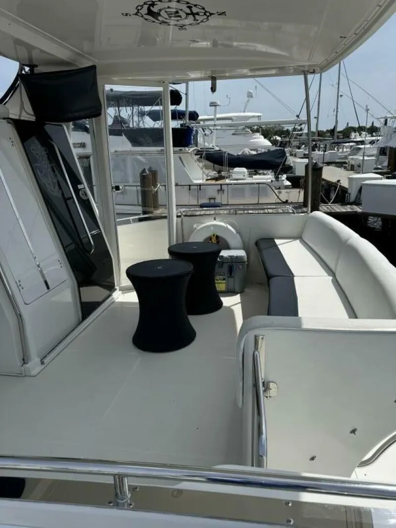 Slide: The Image of Carver Yachts 2005 - 10