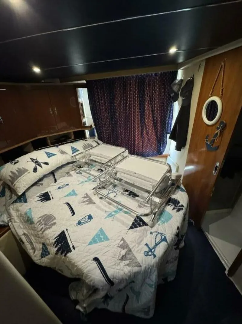 Slide: The Image of Carver Yachts 2005 - 27
