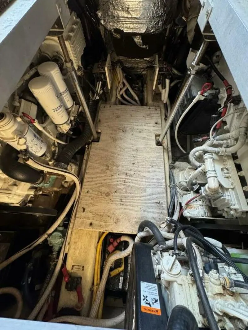 Slide: The Image of Carver Yachts 2005 - 36