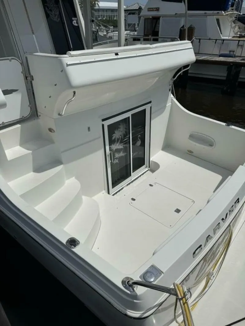 Slide: The Image of Carver Yachts 2005 - 8