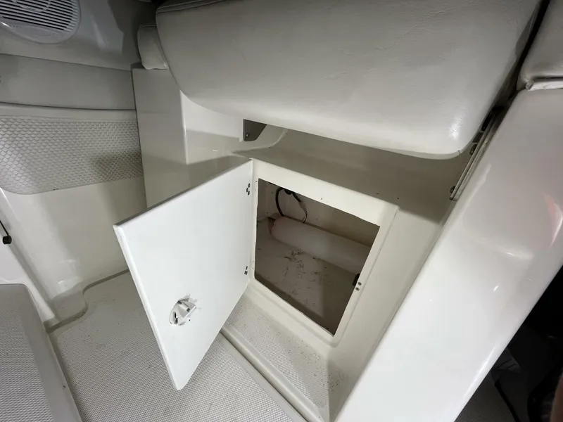 Slide: The Image of Wellcraft 270 Coastal 2001 - 25