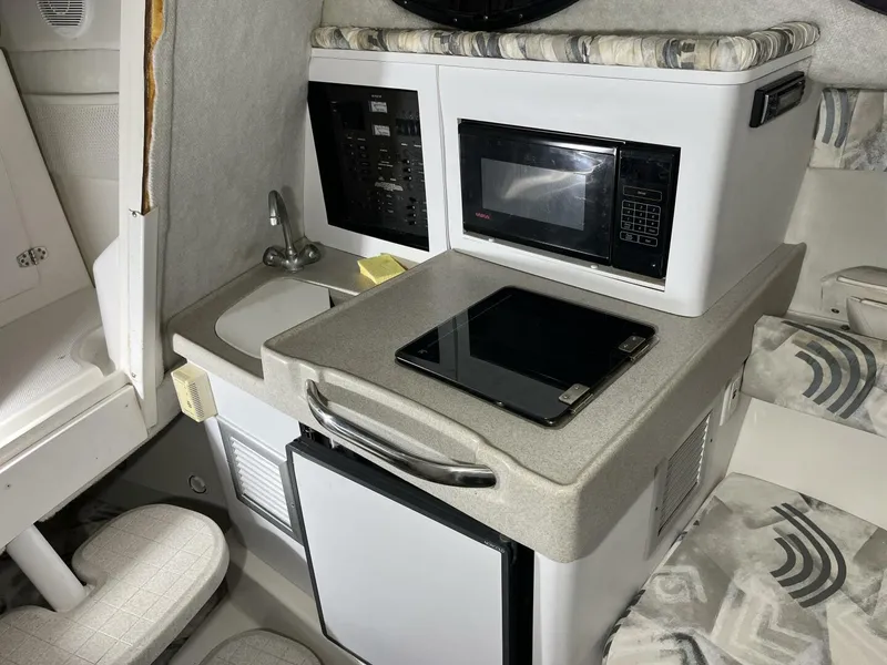 Slide: The Image of Wellcraft 270 Coastal 2001 - 30