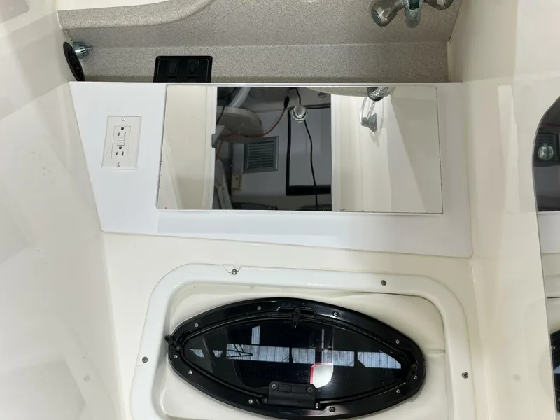 Slide: The Image of Wellcraft 270 Coastal 2001 - 39