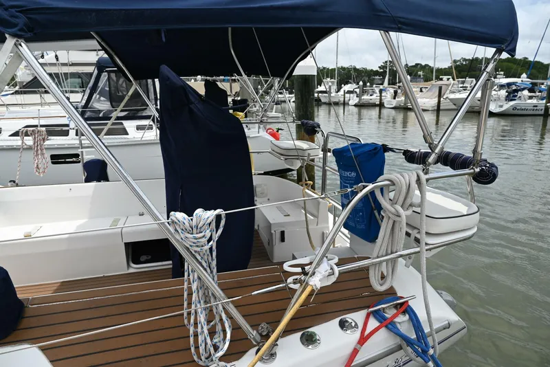 Slide: The Image of Catalina 36 MKII 2002 - 14