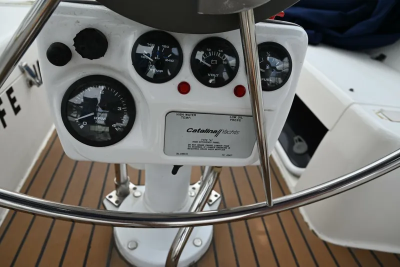 Slide: The Image of Catalina 36 MKII 2002 - 22