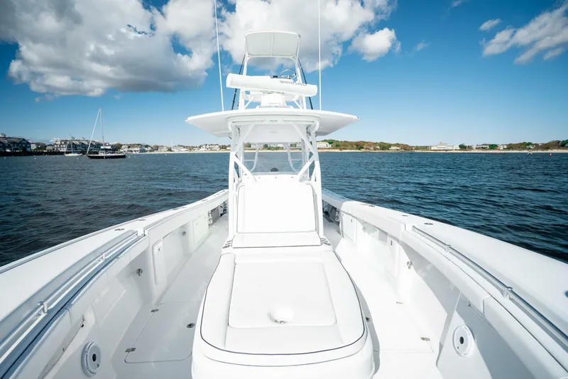 Slide: The Image of Yellowfin 39 2014 - 11
