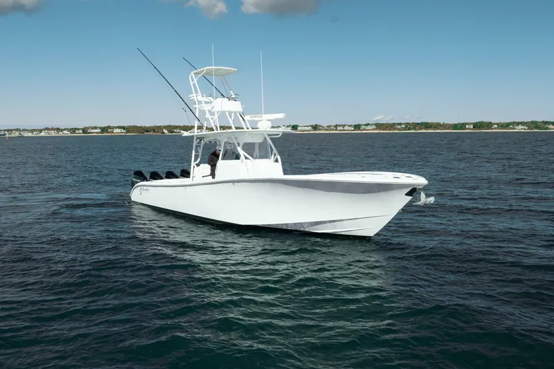 Slide: The Image of Yellowfin 39 2014 - 3