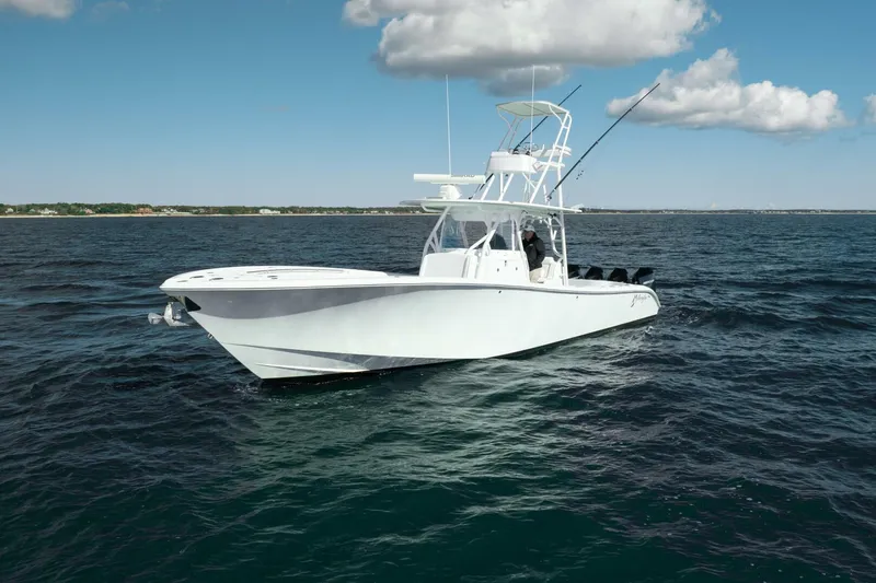 Slide: The Image of Yellowfin 39 2014 - 5
