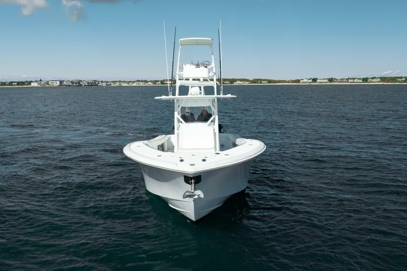 Slide: The Image of Yellowfin 39 2014 - 7
