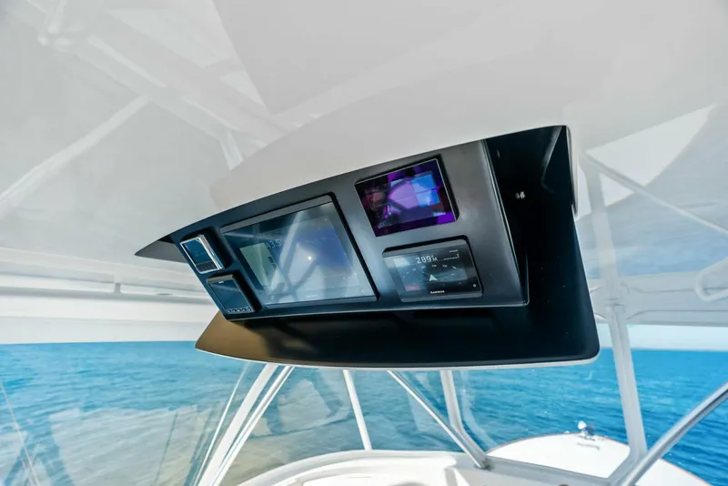 Slide: The Image of Viking 64 Convertible 2023 - 60