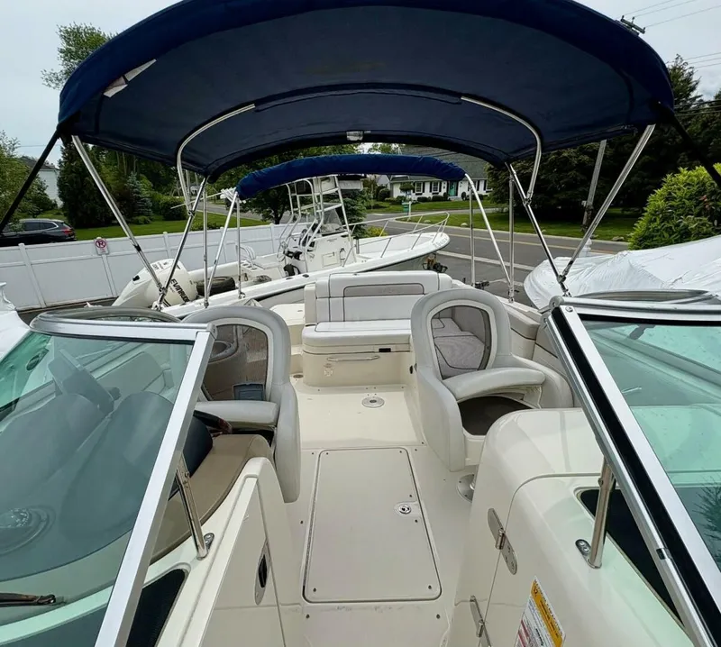 Slide: The Image of Sea Ray 260 Sundeck 2010 - 16