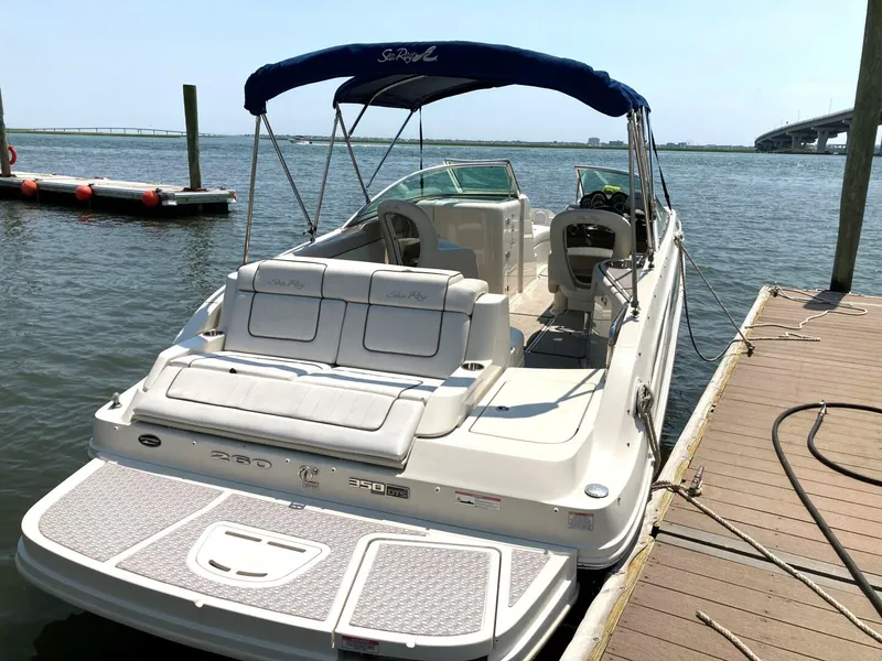 Slide: The Image of Sea Ray 260 Sundeck 2010 - 3