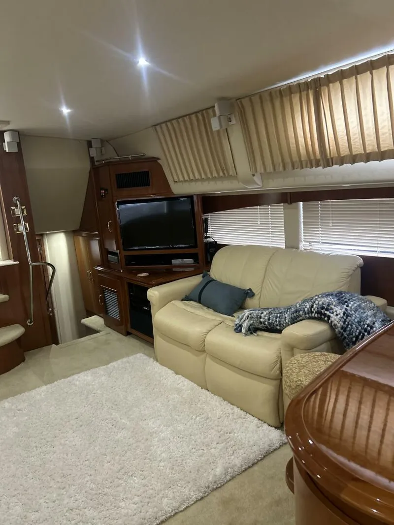 Slide: The Image of Carver Yachts 466 Motor Yacht 2003 - 48