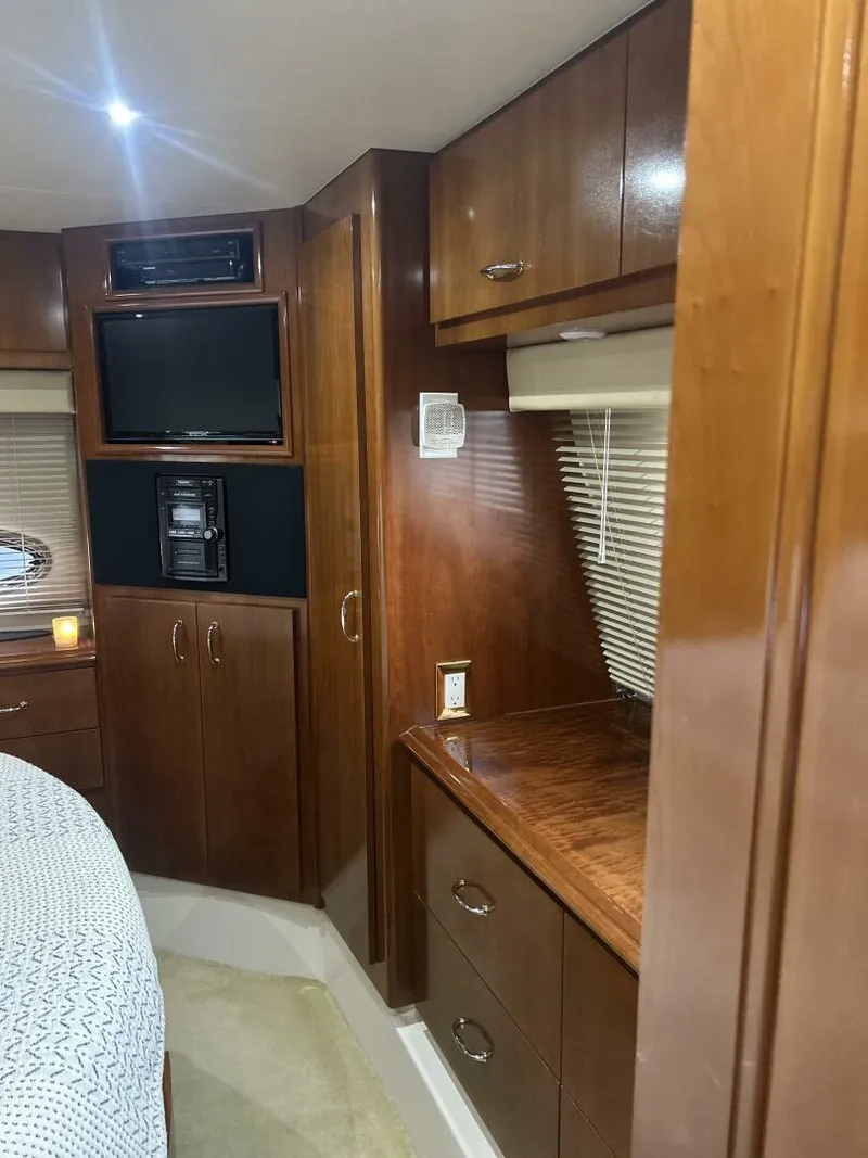 Slide: The Image of Carver Yachts 466 Motor Yacht 2003 - 69