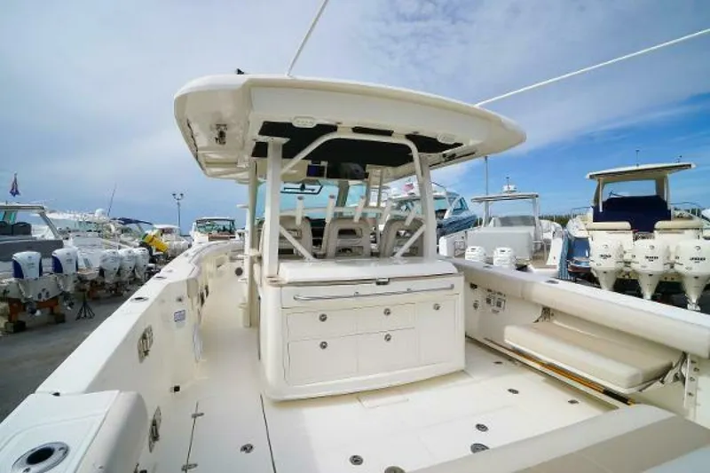 Slide: The Image of Boston Whaler 380 Outrage 2018 - 10