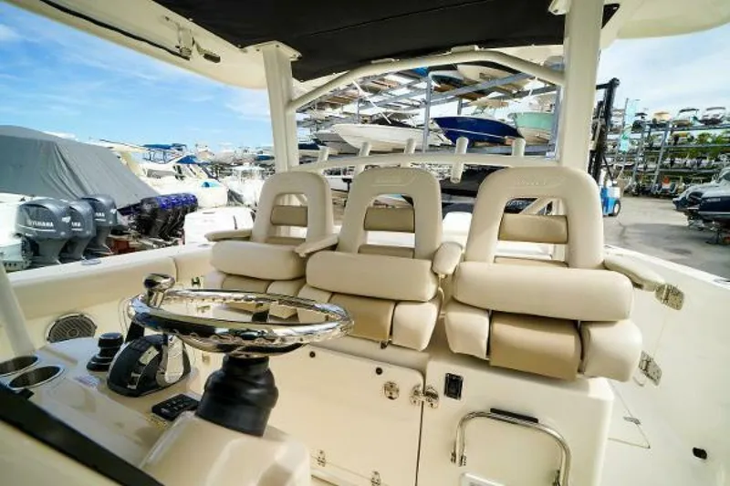 Slide: The Image of Boston Whaler 380 Outrage 2018 - 17