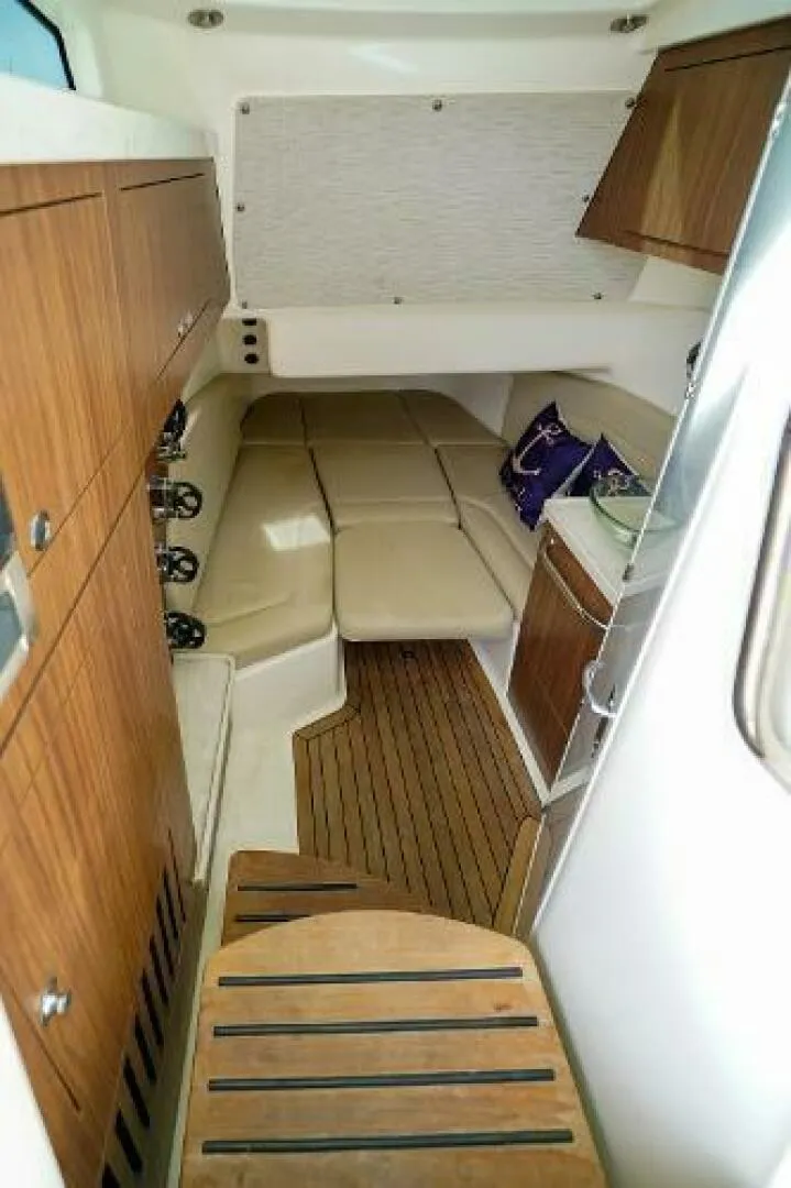 Slide: The Image of Boston Whaler 380 Outrage 2018 - 26