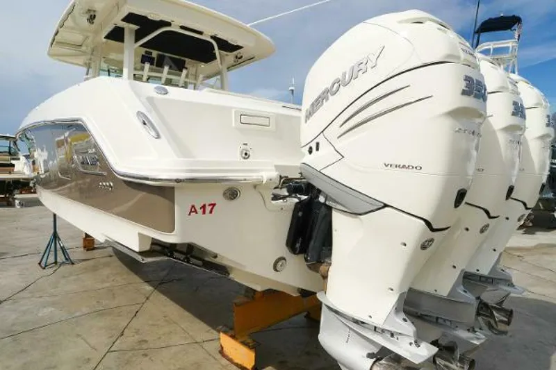 Slide: The Image of Boston Whaler 380 Outrage 2018 - 37