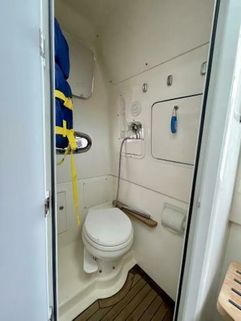 Slide: The Image of Boston Whaler 380 Outrage 2018 - 38