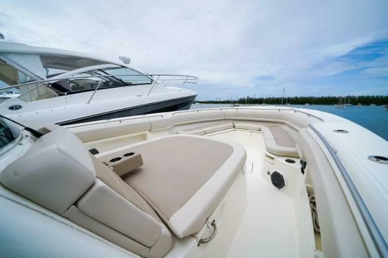 Slide: The Image of Boston Whaler 380 Outrage 2018 - 6
