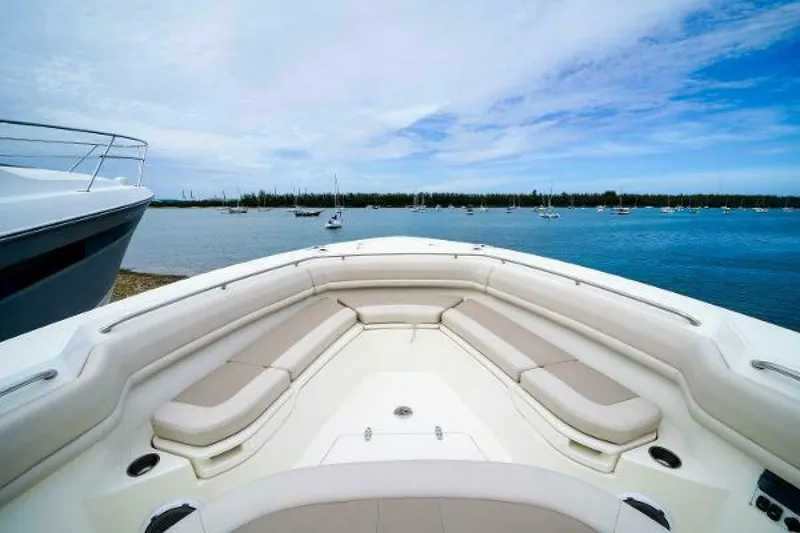 Slide: The Image of Boston Whaler 380 Outrage 2018 - 9