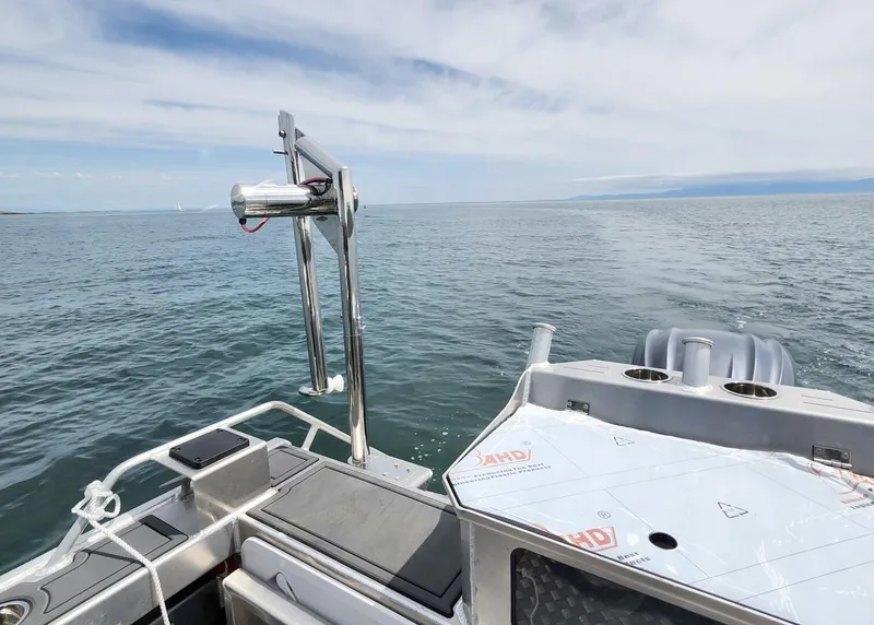 Slide: The Image of Aluminum Cruiser Profisher 750 2024 - 26