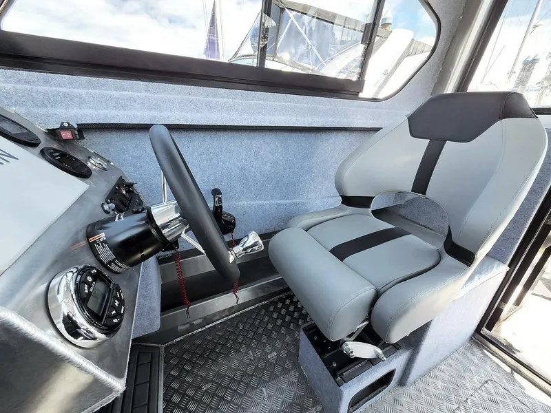 Slide: The Image of Aluminum Cruiser Profisher 750 2024 - 31