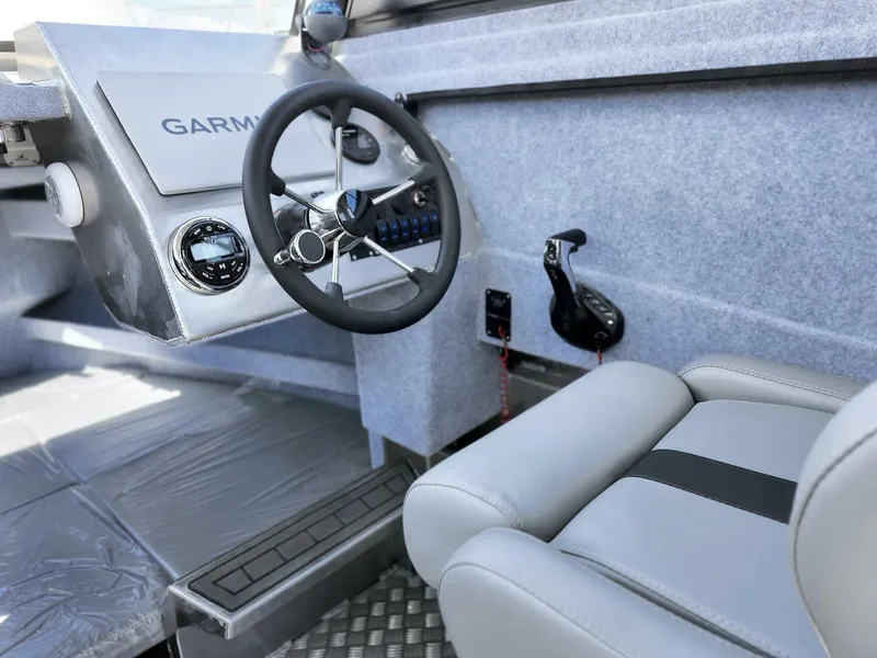 Slide: The Image of Aluminum Cruiser Profisher 750 2024 - 32