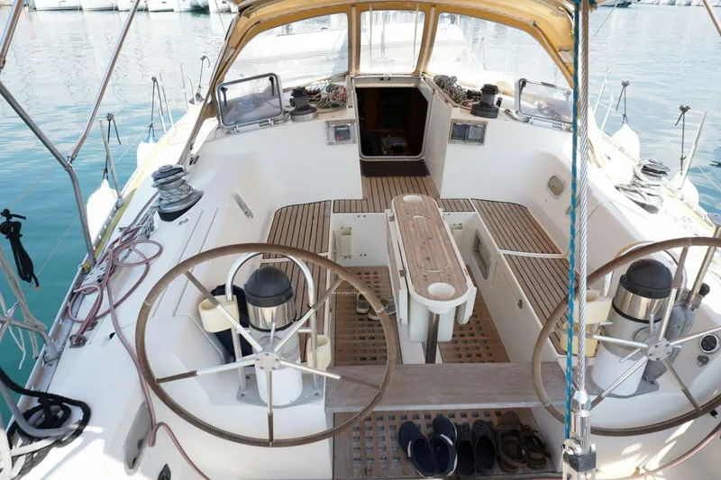 Slide: The Image of Beneteau Oceanis 500 1990 - 37