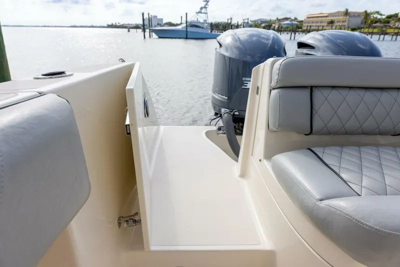 Slide: The Image of Pursuit ST 310 Sport 2012 - 25