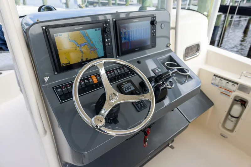 Slide: The Image of Pursuit ST 310 Sport 2012 - 27