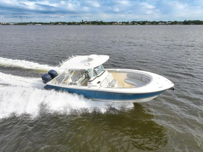 Slide: The Image of Pursuit ST 310 Sport 2012 - 4