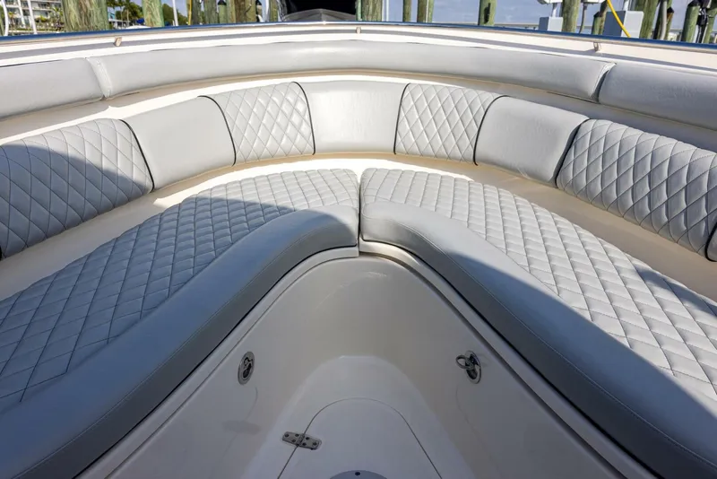 Slide: The Image of Pursuit ST 310 Sport 2012 - 42