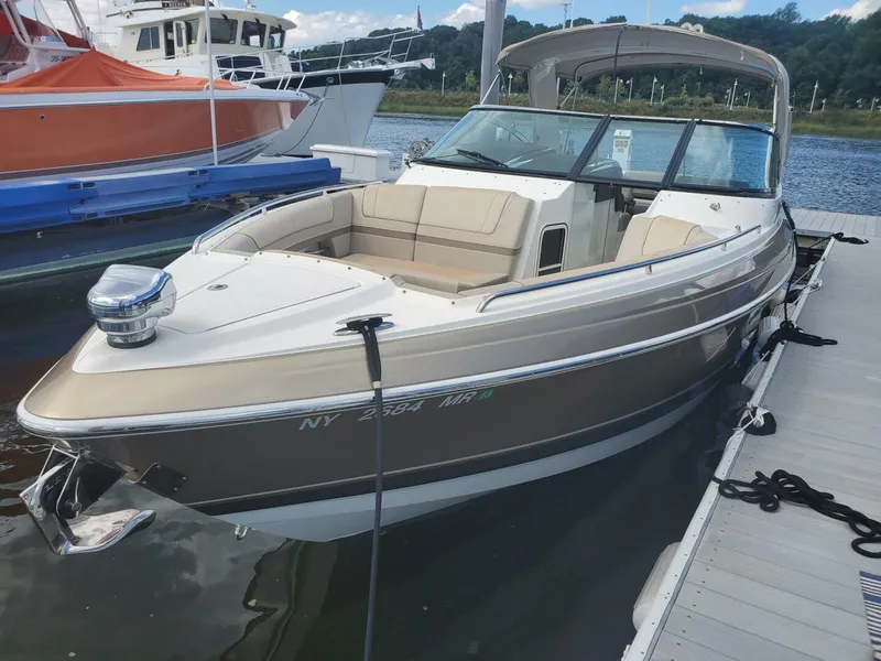 The Image of Formula 330 Crossover Bowrider 2015 - 0