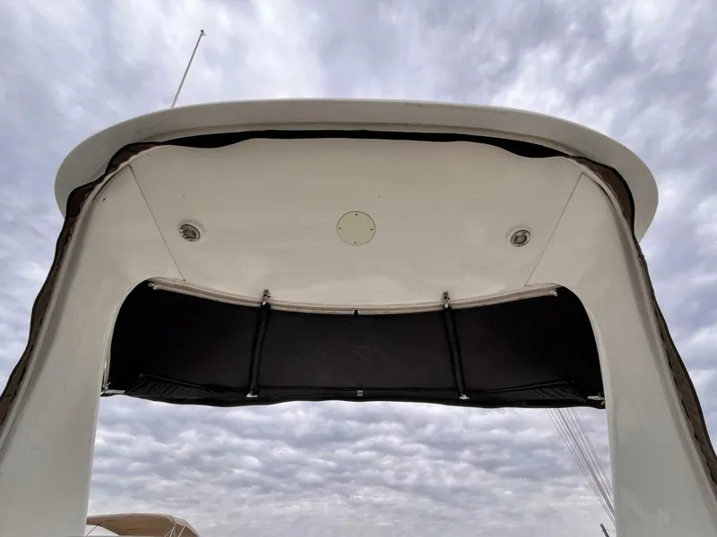 Slide: The Image of Sea Ray 310 Sundancer 2007 - 15