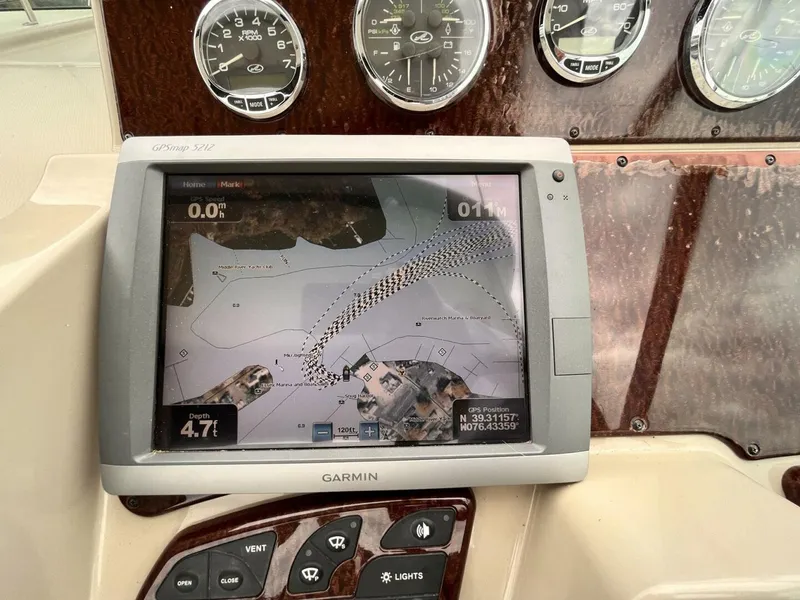 Slide: The Image of Sea Ray 310 Sundancer 2007 - 22