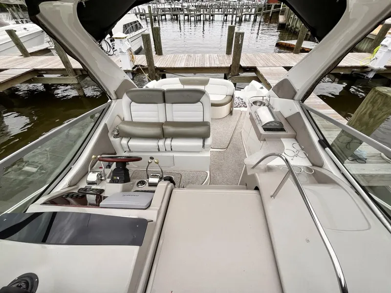 Slide: The Image of Sea Ray 310 Sundancer 2007 - 28