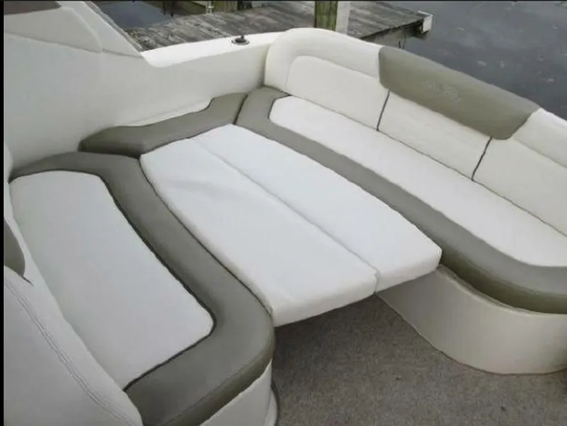 Slide: The Image of Sea Ray 310 Sundancer 2007 - 8